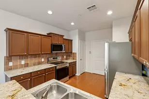 7913 Wendy Ln, Plano, TX 75025 - Photo 14