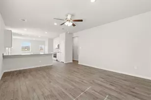 10608 Brocket Ln, Crowley, TX 76036 - Photo 4