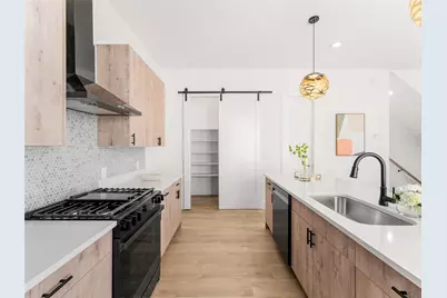 2019 N Prairie Avenue #205, Dallas, TX 75204 - Photo 2