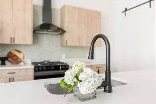 2019 N Prairie Ave, Dallas, TX 75204 - Photo 8