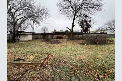 2106 Loy Street, Sherman, TX 75090 - Photo 14