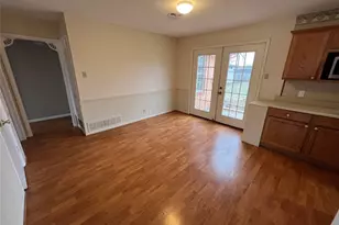 2106 Loy St, Sherman, TX 75090 - Photo 4