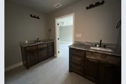 2301 Creek Drive, Granbury, TX 76048 - Photo 12