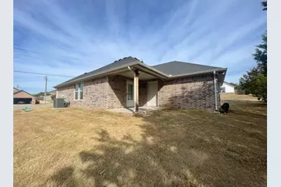 2301 Creek Drive, Granbury, TX 76048 - Photo 4