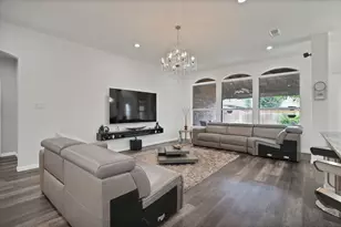 10108 Morning Glory Pl, Frisco, TX 75035 - Photo 8