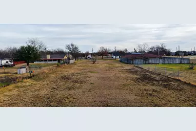 439 Wolf Run Court, Lavon, TX 75166 - Photo 2