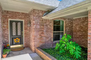401 Cove Cir, McKinney, TX 75071 - Photo 4