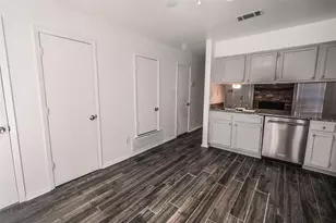 1034 McKinley St, Benbrook, TX 76126 - Photo 6