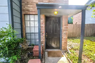 1034 McKinley St, Benbrook, TX 76126 - Photo 2