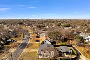 8635 Strathmore Dr, Dallas, TX 75238 - Photo 34