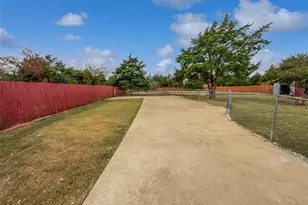 3961 Joe Wilson Rd, Midlothian, TX 76065 - Photo 20