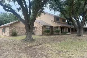 3813 Whiterock Trail, Garland, TX 75043 - Photo 2