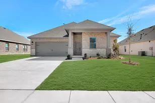 2205 Maple Ridge Dr, Van Alstyne, TX 75495 - Photo 1