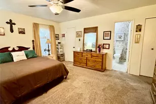 7302 Hardwood Trail, Dallas, TX 75249 - Photo 12