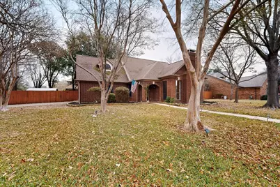 2425 Brook Crest Drive, Mesquite, TX 75150 - Photo 2