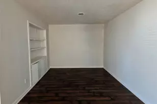 2514 Muret St, Irving, TX 75062 - Photo 8