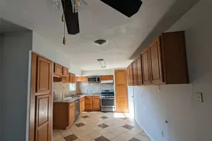 2514 Muret St, Irving, TX 75062 - Photo 4