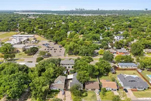 10338 Country Club Dr, Dallas, TX 75218 - Photo 32