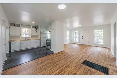 1259 Fernwood Avenue, Dallas, TX 75216 - Photo 8