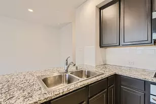 2407 Siskiyou St, Lewisville, TX 75056 - Photo 14