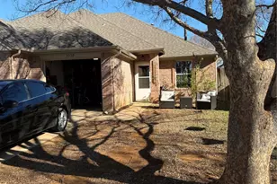 505 Maple St, Aubrey, TX 76227 - Photo 2