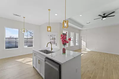 8340 Plainview Drive, Dallas, TX 75217 - Photo 10