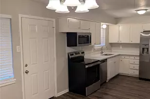 5553 Patton Dr, Fort Worth, TX 76112 - Photo 6