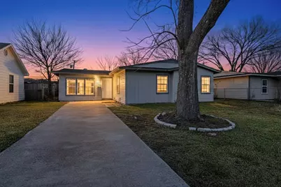 2321 Blyth Drive, Dallas, TX 75228 - Photo 2
