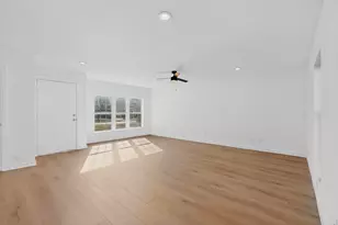 2321 Blyth Dr, Dallas, TX 75228 - Photo 6