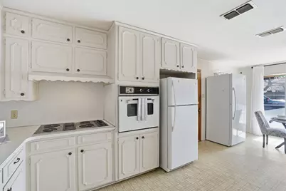 503 Azalea Drive, Grapevine, TX 76051 - Photo 22