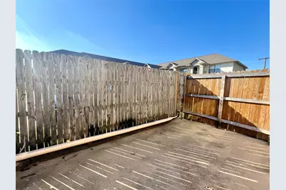 929 W Hickory Street #A15, Denton, TX 76201 - Photo 22