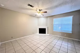 929 W Hickory St, Denton, TX 76201 - Photo 6