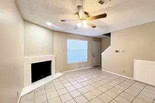 929 W Hickory St, Denton, TX 76201 - Photo 6