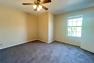 929 W Hickory St, Denton, TX 76201 - Photo 16