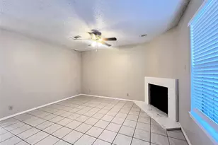 929 W Hickory St, Denton, TX 76201 - Photo 8