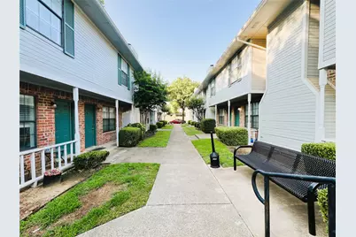 929 W Hickory Street #A15, Denton, TX 76201 - Photo 4