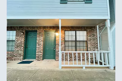 929 W Hickory Street #A15, Denton, TX 76201 - Photo 2