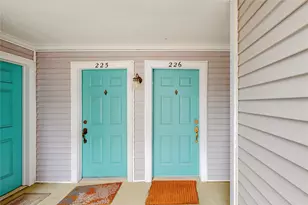 1010 Allen St, Dallas, TX 75204 - Photo 2