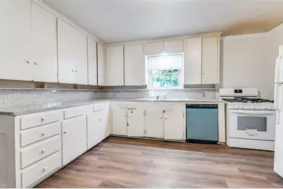 402 W Grauwyler Road, Irving, TX 75061 - Photo 8