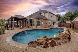 4808 King Harbor Ct, Grand Prairie, TX 75052 - Photo 6