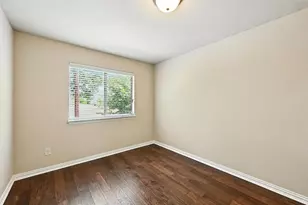 205 Corinna Ct, Hurst, TX 76053 - Photo 16