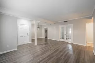 4343 Bellaire Dr S, Fort Worth, TX 76109 - Photo 4