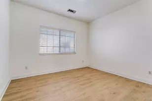 7315 Native Oak Ln, Irving, TX 75063 - Photo 20