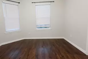 602 Sabine Ave, Cleburne, TX 76031 - Photo 4