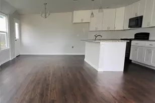 602 Sabine Ave, Cleburne, TX 76031 - Photo 10