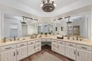 12317 Cross Creek Dr, Dallas, TX 75243 - Photo 8