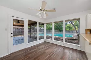 12317 Cross Creek Dr, Dallas, TX 75243 - Photo 4