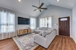 308 E Houston St, Leonard, TX 75452 - Photo 4