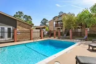 2015 Wesley Dr, Arlington, TX 76012 - Photo 8