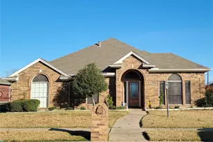 3306 Ashleaf Dr, Carrollton, TX 75007 - Photo 1